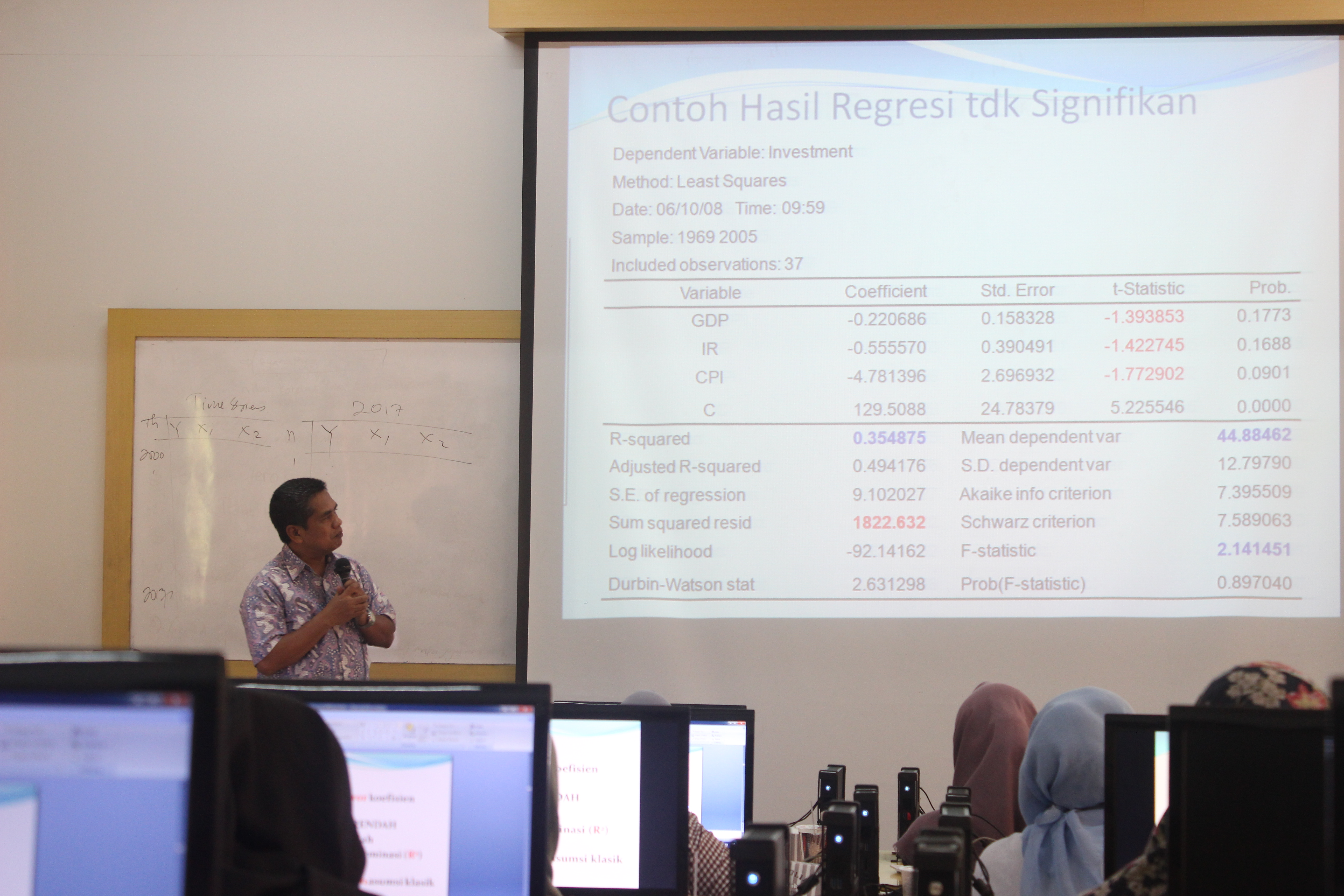 pelatihan data panel