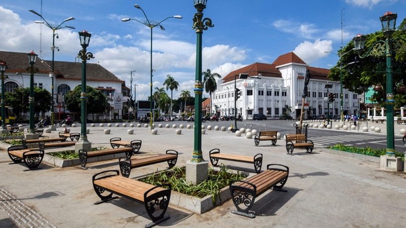 Yogyakarta Landscape 1 - Fakultas Bisnis dan Ekonomika UII