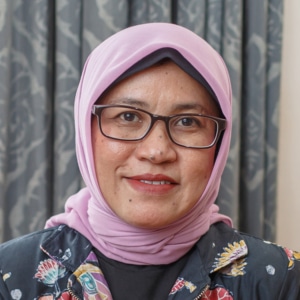 Dra. Yuni Nustini, Ak., MAFIS, Ph.D.