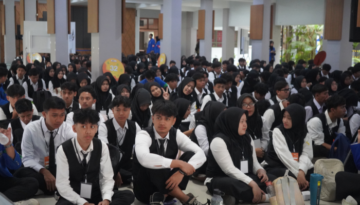 Foto Liputan 1 - Fakultas Bisnis dan Ekonomika UII Foto Liputan 1 - Fakultas Bisnis dan Ekonomika UII
